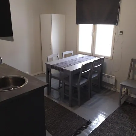 Paritalo Keskustan Laeheisyydessae Апартаменты *